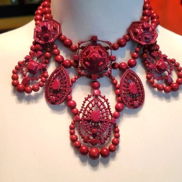 Vintage Jewelry - Unusal Necklace